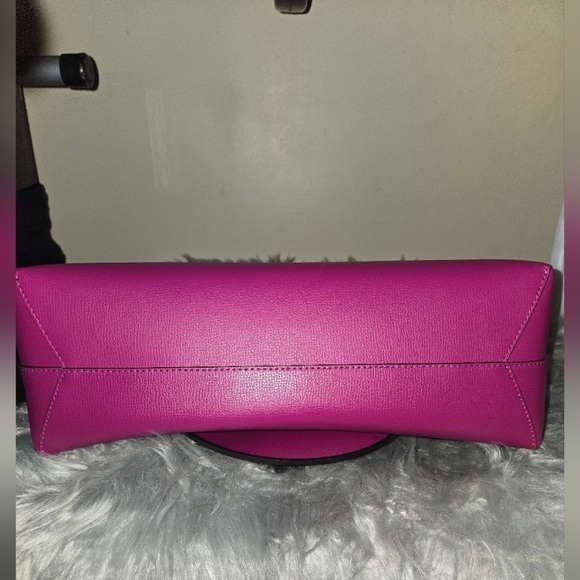 🔥NWOT Kate Spade ♠️ Molly Metallic Tote & Pouch - Picture 7 of 12